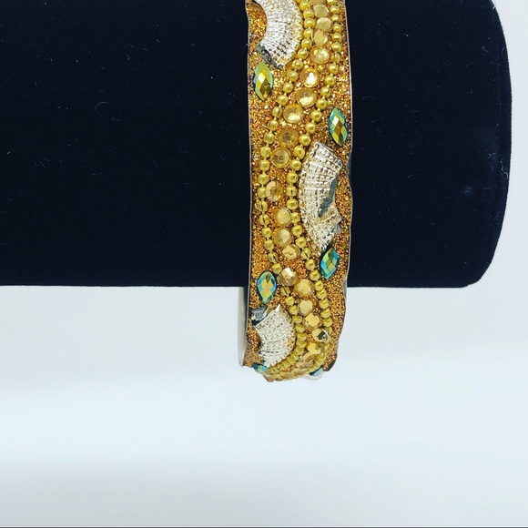 Eastern Jewellery - Picture 1 of 16